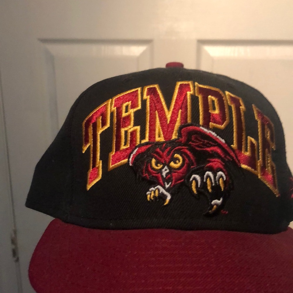Temple snap back hat